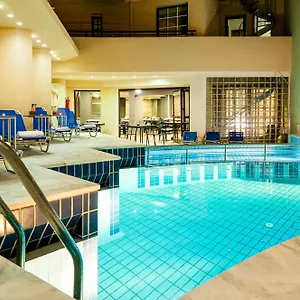 Elina Aparthotel