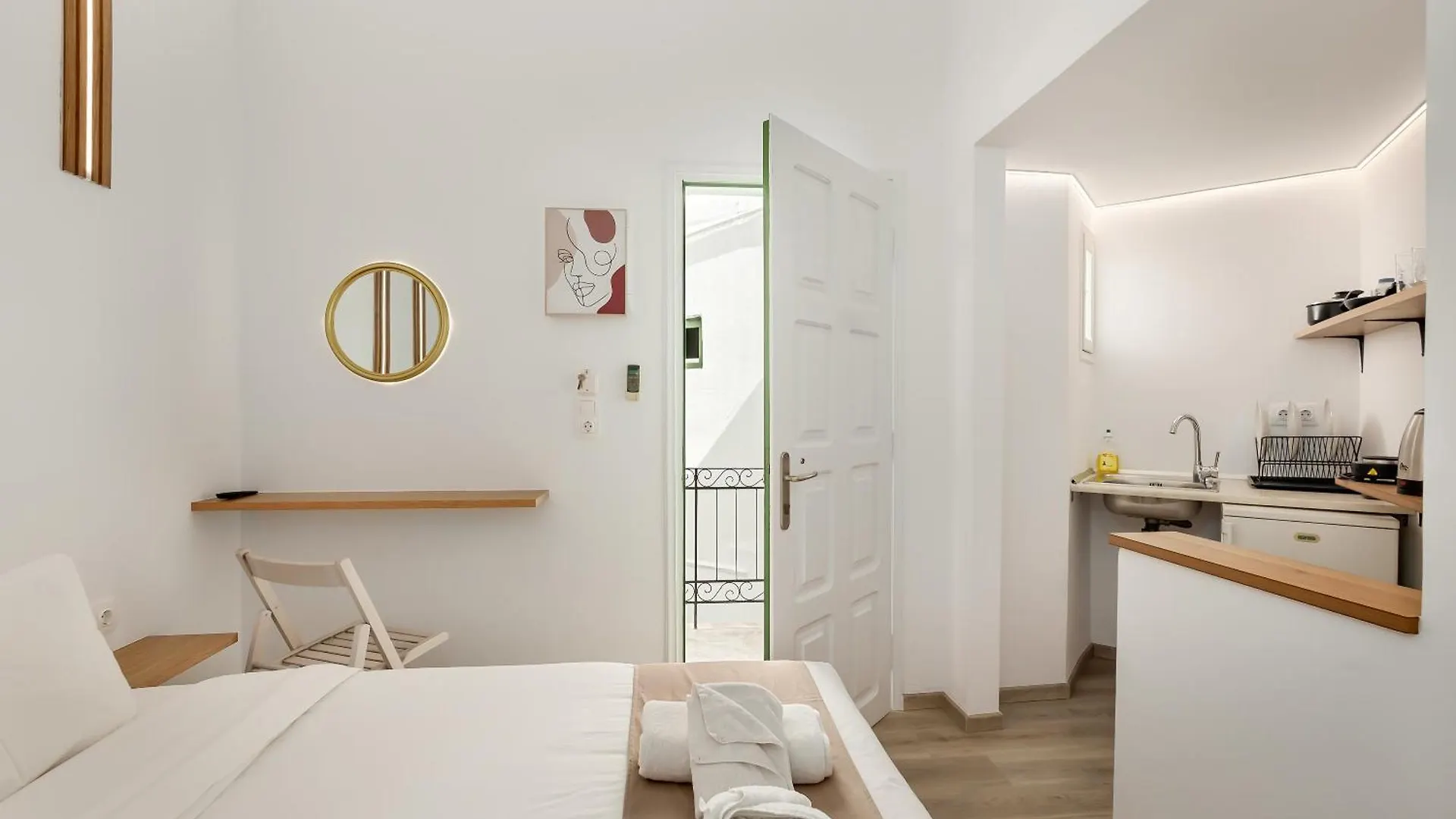 Vincenzo Harmony Ii- Rethymno Old Town Aparthotel